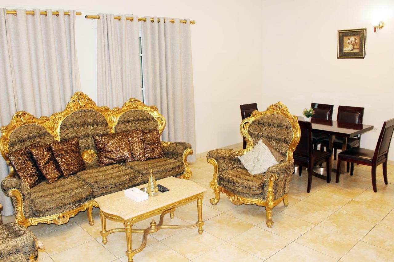 מוסקט Sahara Hotel Apartments מראה חיצוני תמונה